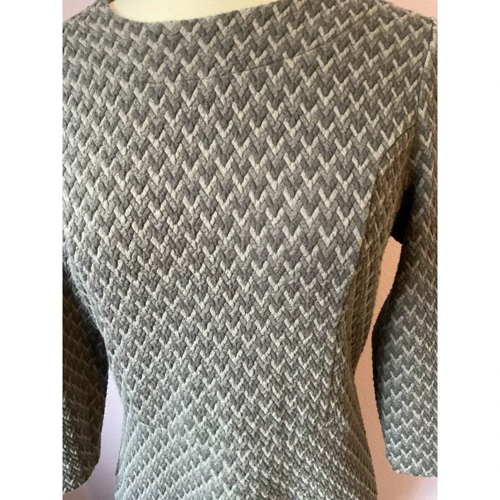 Banana Republic Textured‎ Knit Dress Womens Gray V Stitch Career Size 4